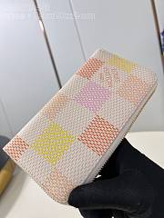 Louis Vuitton LV Zippy Wallet Peach Pink 19.5 x 10.5 x 2.5 cm - 6