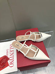 Valentino Garavani Smooth Leather Rockstud White Wispy Mules - 4