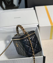 Chanel Top Handle Vanity Black Chain 16x9.5x8cm - 5