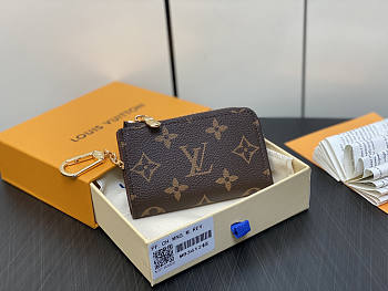 Louis Vuitton LV Noa Key Holder Monogram Brown 11 x 7 x 1.5 cm