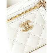 Chanel Mini Vanity Case White 11x8.5x7cm - 3