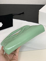 Chanel Nano 31 Green Bag 20.5x17.5cm - 2