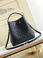 LV NeoNoe Black Bag M45256 Size 26x26x17.5 cm - 2