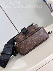 Louis Vuitton LV Quest Messenger Monogram 18 x 18 x 10 cm - 3