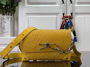 Louis Vuitton LV Steamer Wearable Wallet Yellow 18 x 11 x 6.5 cm