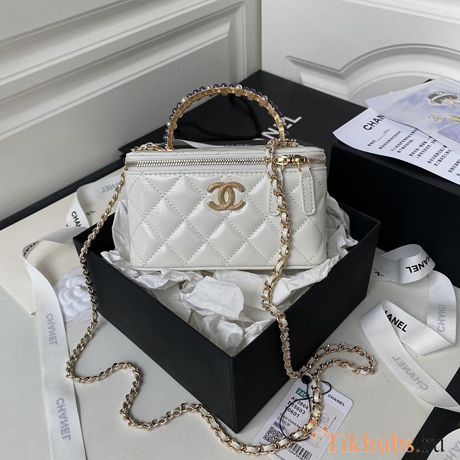 Chanel 24P Vanity Case White Lambskin 17cm - 1