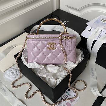 Chanel 24P Vanity Case Pink Lambskin 17cm