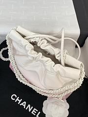 Chanel 22 Mini Bag White & Light Pink 20x19x6cm - 2