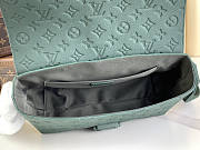 Louis Vuitton LV S-Cape Messenger Forest Green 28 x 16 x 10 cm  - 6