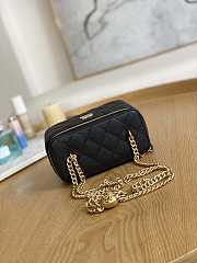 Chanel Vanity With Heart Chain Black Caviar 17cm - 3