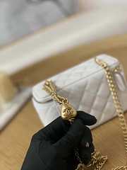 Chanel Vanity With Heart Chain White Caviar 17cm - 5
