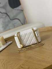Chanel Vanity With Heart Chain White Caviar 17cm - 2