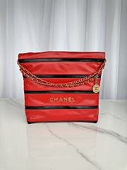 Chanel 22 Medium Handbag Red Black 35x37x7cm - 1