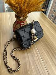 Chanel 24s Mini Flap Bag Black Lambskin 17x11.5x5cm - 3