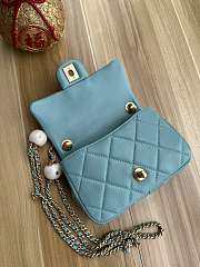 Chanel 24s Mini Flap Bag Blue Lambskin 17x11.5x5cm - 4