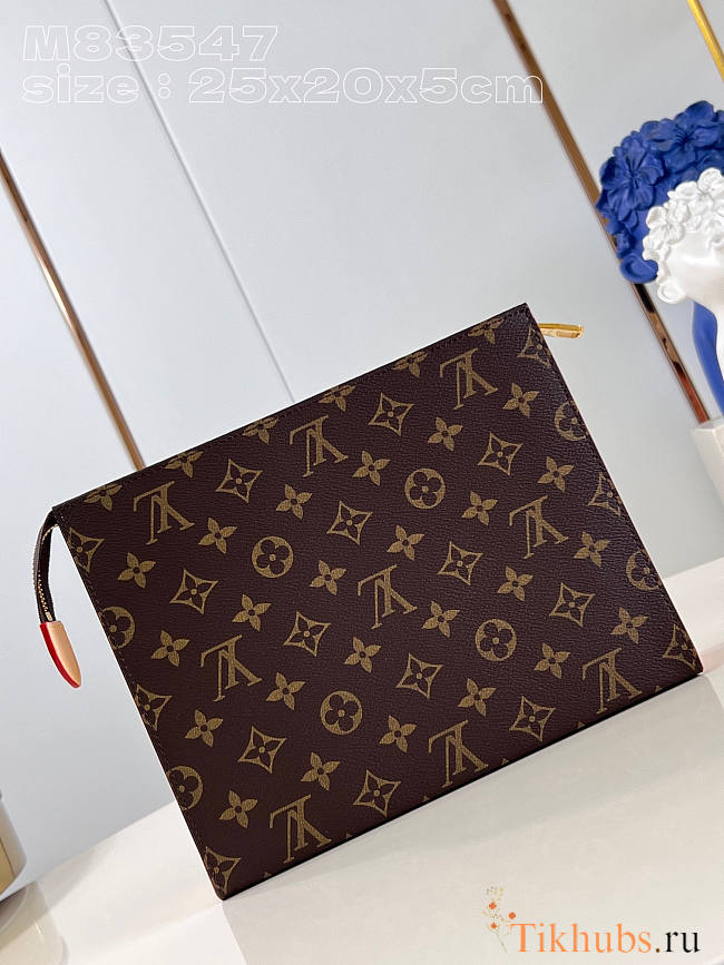 Louis Vuitton LV Toilet Pouch 20 x 25 x 5.5 cm - 1