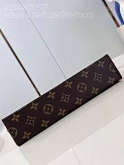 Louis Vuitton LV Toilet Pouch 20 x 25 x 5.5 cm - 5