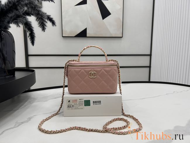 Chanel Vanity Case Pink Lambskin 17cm - 1