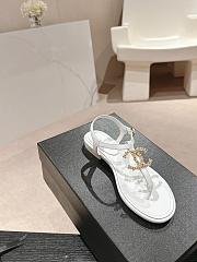 Chanel White Sandal 03 - 3