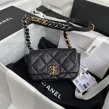 Chanel 19 Waist Belt Bag Lambskin Black Gold 20x11x5.5cm