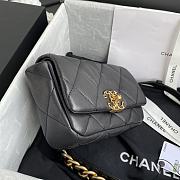 Chanel 19 Waist Belt Bag Lambskin Black Gold 20x11x5.5cm - 2