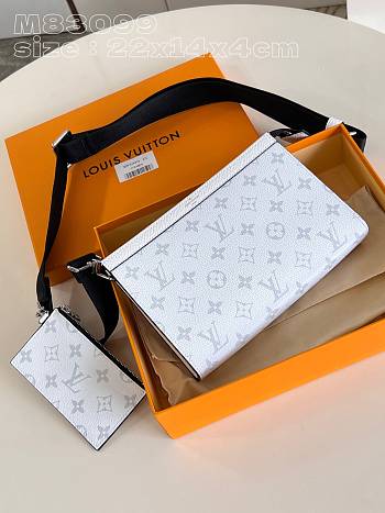 Louis Vuitton LV Gaston Bag White 22 x 14.5 x 4.5 cm