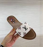 Louis Vuitton LV White Slides - 4