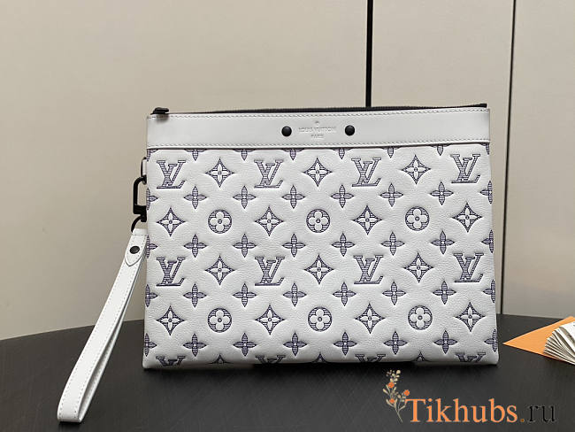 Louis Vuitton LV Pochette To-Go White 30x21.5x2cm - 1