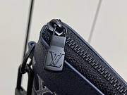 Louis Vuitton LV Pochette To-Go Navy Blue 30x21.5x2cm - 6