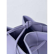 Bottega Veneta Cassette Cross-Body Bucket Bag Purple 19x14x13cm - 3