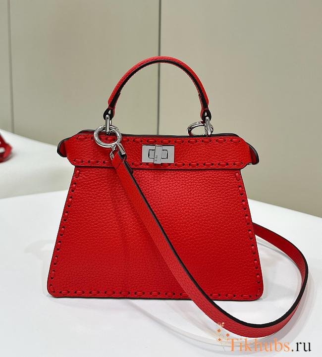 Fendi Peekaboo Iseeu Bag Red 20x11x15cm - 1