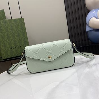 Gucci GG Super Mini Shoulder Bag Green 21x13.5x3cm