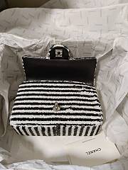 Chanel Small Flap Bag Sequins 13x21x8cm - 4