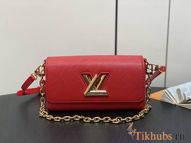 Louis Vuitton LV Twist West Pochette Red 19 x 10.5 x 6.5 cm - 1