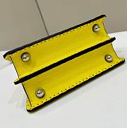 Fendi Peekaboo Iseeu Bag Yellow 20x11x15cm - 4