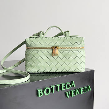 Bottega Veneta Vanity Case Crossbody Bag Mint 22x12.5x5cm