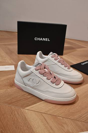 Chanel Sneaker White Pink
