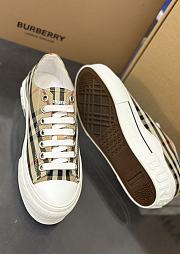 Burberry Sneaker  - 3