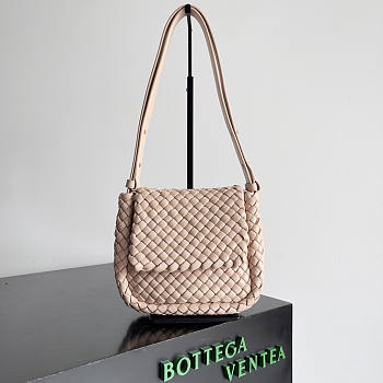 Bottega Veneta Cobble Mini Shoulder Bag Pink 19x17x6cm
