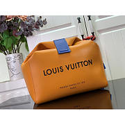 Louis Vuitton LV Sandwich Bag Safran 30 x 27 x 17 cm - 3