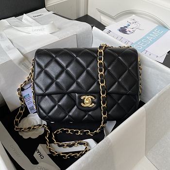 Chanel 23B Flap Bag Black Gold Lambskin 23x16x10cm