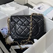 Chanel 23B Flap Bag Black Gold Lambskin 23x16x10cm - 4