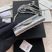Chanel Wallet Silver Lambskin Chain 11x7cm - 2