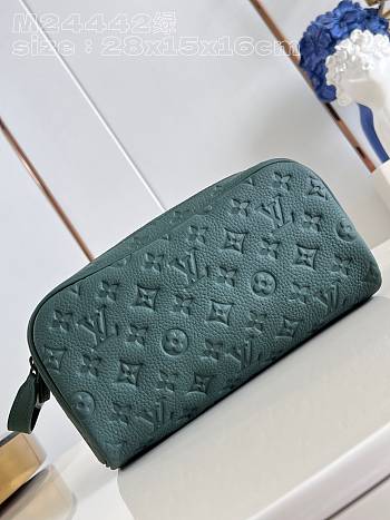 Louis Vuitton LV Dopp Kit Green 28 x 15 x 16.5 cm