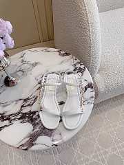 Chanel White Sandal 04 - 3