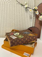 Louis Vuitton LV Toilet Pouch Other Monogram Canvas 20 x 25 x 5.5 cm - 3