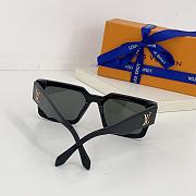 Louis Vuitton LV Black Sunglasses - 3