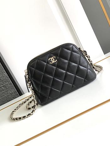 Chanel Clutch With Chain Lambskin Black 16x11x2.5cm