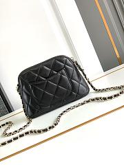 Chanel Clutch With Chain Lambskin Black 16x11x2.5cm - 4