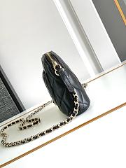 Chanel Clutch With Chain Lambskin Black 16x11x2.5cm - 2